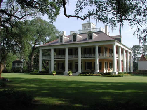 Houmas House along the Mississippi River in Louisiana